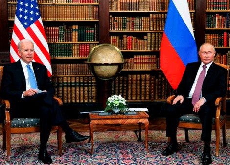 Ông Biden “sửa lưng” phóng viên