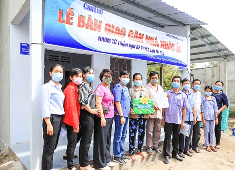 Báo Cần Thơ bàn giao Căn nhà nhân ái cho hộ nghèo ở xã Trường Long