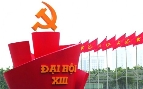 Thực hành dân chủ gắn với tăng cường kỷ luật kỷ cương của Đảng