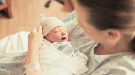 Mẹ béo phì, con dễ bị gan nhiễm mỡ