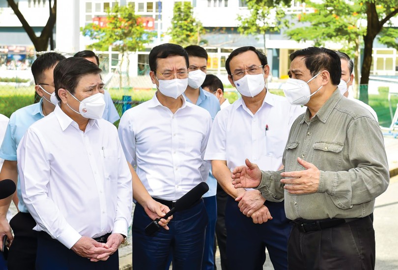 Thủ tướng động viên, kiểm tra công tác chống dịch,

hoạt động sản xuất kinh doanh tại tâm dịch TP Hồ Chí Minh