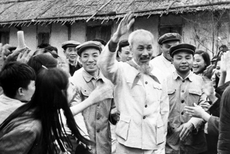 Từ quan điểm của Hồ Chí Minh về tư lực, tự cường đến phát huy nội lực đất nước hiện nay
