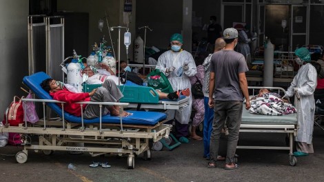 Y tế Indonesia trước nguy cơ “vỡ trận”
