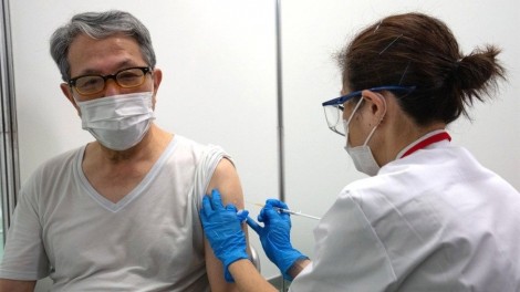 Nhật sắp cấp hộ chiếu vaccine