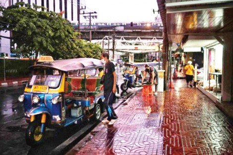 Thái Lan áp đặt các biện pháp phòng dịch cứng rắn