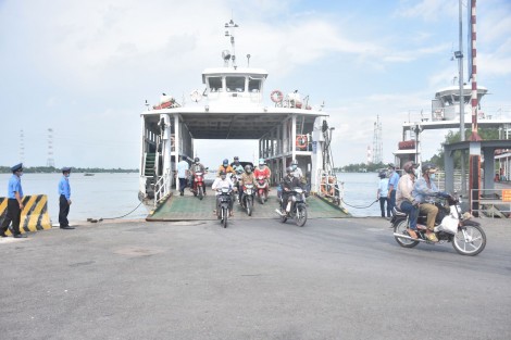 Tạm dừng hoạt động vận tải hàng hóa, hành khách bằng phương tiện thủy từ ngày 13-7