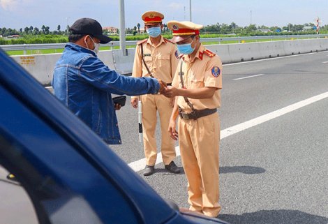 Vĩnh Thạnh tăng cường các giải pháp kiềm chế tai nạn giao thông