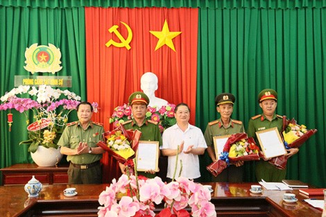 Xứng danh đơn vị Anh hùng