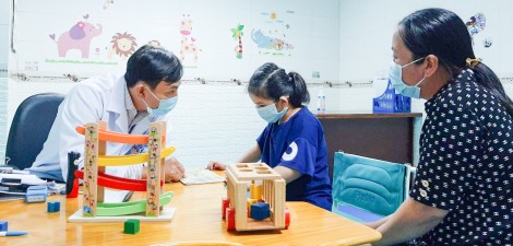 Hướng đi mới trong can thiệp, hỗ trợ trẻ tự kỷ tại Cần Thơ