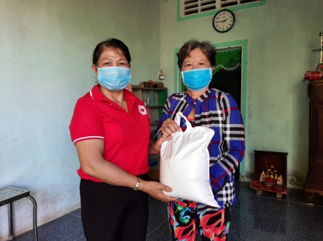 Gương sáng trong công tác nhân đạo