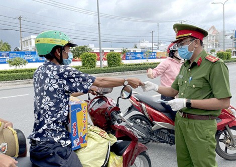 Xử phạt hơn 2.600 trường hợp vi phạm quy định về phòng, chống dịch COVID-19
