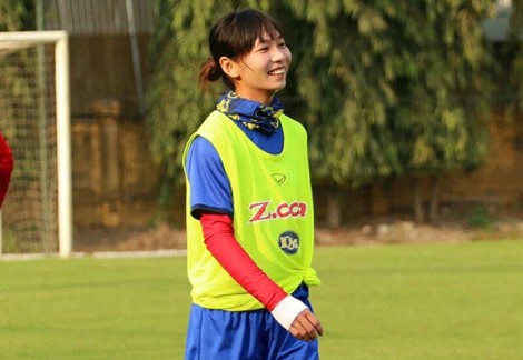 Nữ cầu thủ khoác áo 2 đội tuyển Việt Nam