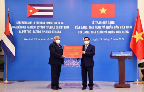 Thủ tướng Phạm Minh Chính tiếp Đại sứ Cuba, thúc đẩy hợp tác vaccine