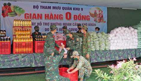 Quân khu 9 tổ chức nhiều hoạt động chăm lo, giúp đỡ người dân bị ảnh hưởng dịch COVID-19