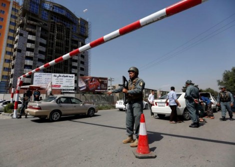 Tấn công nhằm vào Bộ trưởng Quốc phòng Afghanistan