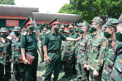 Tăng cường lực lượng quân y cho các tỉnh phía Nam phòng, chống dịch Covid-19