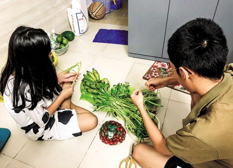 Bếp nhà trong thời gian giãn cách...