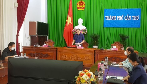Trao tặng 100.000 bộ kit test nhanh kháng nguyên cho 4 địa phương