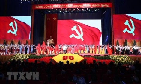 Bài 2: Những luận điệu xuyên tạc và sự thật không thể thay thế