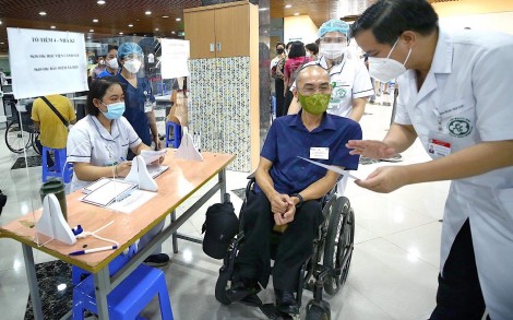 Chiến lược vaccine vì sức khỏe cộng đồng
