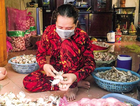 Đồng lòng vượt khó