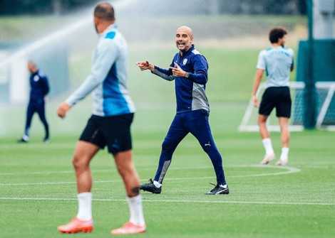 EPL khai màn mùa giải mới