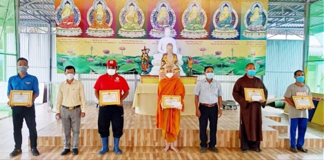 Xung kích phòng, chống dịch