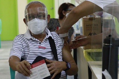 Chậm tiêm vaccine, thế giới tổn thất hàng ngàn tỉ USD