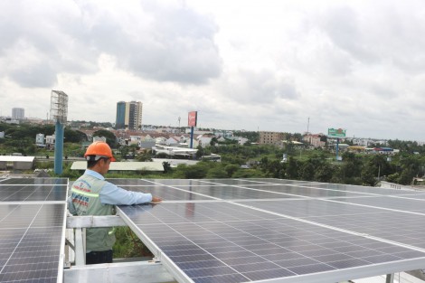 Cắt giảm công suất điện mặt trời tại 21 tỉnh, thành phía Nam