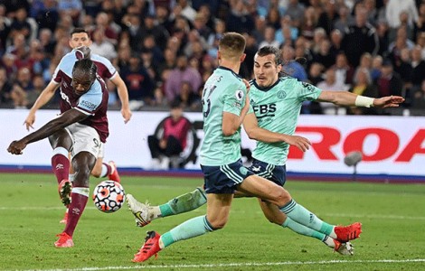 Những cầu thủ lực điền khuấy đảo EPL