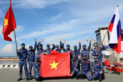 Tuyệt vời Hải quân Nhân dân Việt Nam!