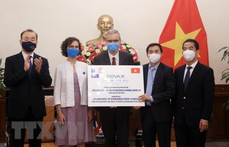 Tiếp nhận 1,5 triệu liều vaccine phòng COVID-19 từ Pháp và Italy