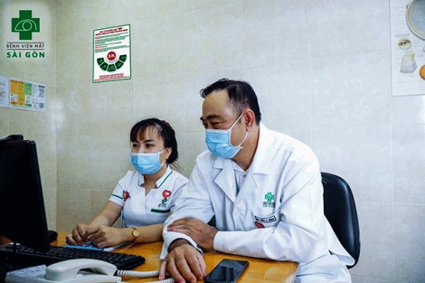 Giảm chi phí phẫu thuật mắt điều trị cận thị, đục thủy tinh thể