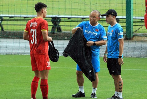 Thời gian khó của ông Park