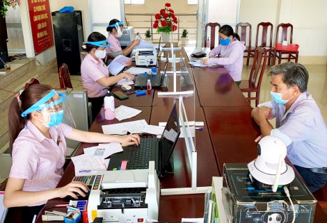 Đồng hành cùng học sinh, sinh viên
