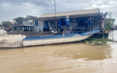 An Giang: Di dời 73 nhà nổi trên sông để phòng, chống dịch COVID-19