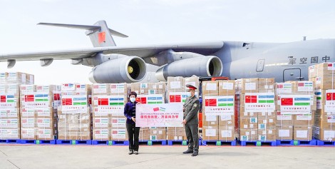 Quân đội Trung Quốc “lấn sân” ngoại giao