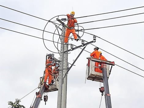 Đảm bảo cấp điện trong điều kiện phòng, chống dịch, mưa bão, triều cường