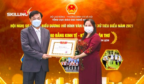 Xây dựng văn hóa ứng xử trong cơ sở giáo dục nghề nghiệp