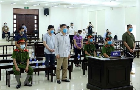Chống tham nhũng, tiêu cực: Làm trong sạch đội ngũ cán bộ, đảng viên