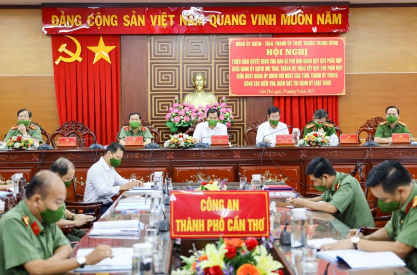 Tăng cường phối hợp kiểm tra, giám sát, xây dựng lực lượng Công an trong sạch, vững mạnh