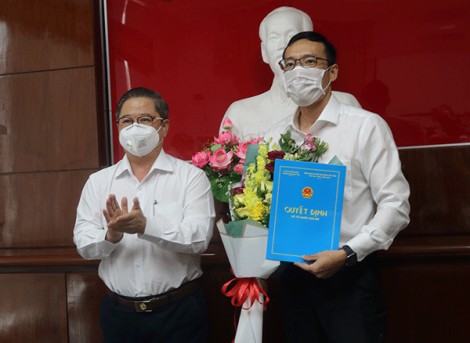 Trao quyết định bổ nhiệm Phó Giám đốc Sở Kế hoạch và Đầu tư TP Cần Thơ