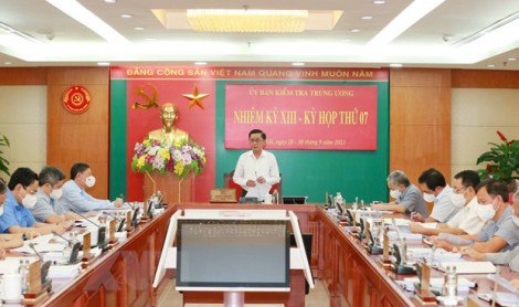 Kỷ luật cảnh cáo nguyên Tư lệnh Cảnh sát biển và một số cán bộ