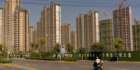 Vì sao Evergrande “ngập nợ”?