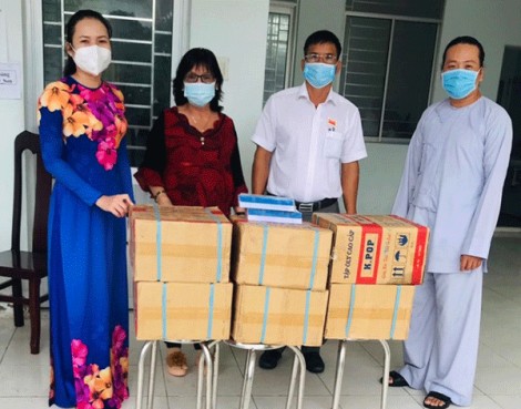 Ðóng góp thực hiện nhiều hoạt động từ thiện xã hội