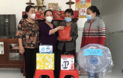 Nhiều hoạt động thiết thực chăm lo người nghèo