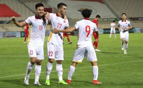 Ghi bàn trước, Việt Nam vẫn thua ngược Oman