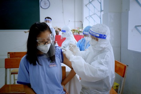 Tập huấn toàn quốc chiến dịch tiêm vaccine COVID-19 cho học sinh