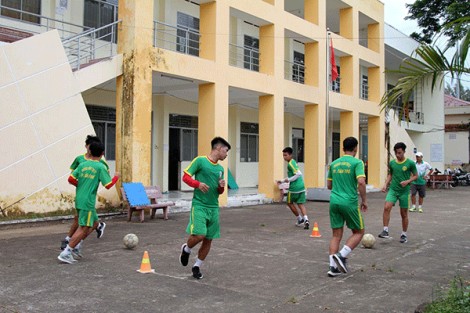 VÐV nỗ lực tập luyện duy trì trong tình hình dịch COVID-19