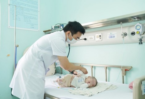 Cảnh giác với virus hợp bào hô hấp gây bệnh cho trẻ em khi giao mùa